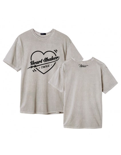 Camiseta Twice Heart Shaker