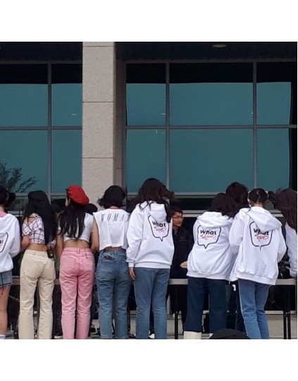Blusa Twice What is Love